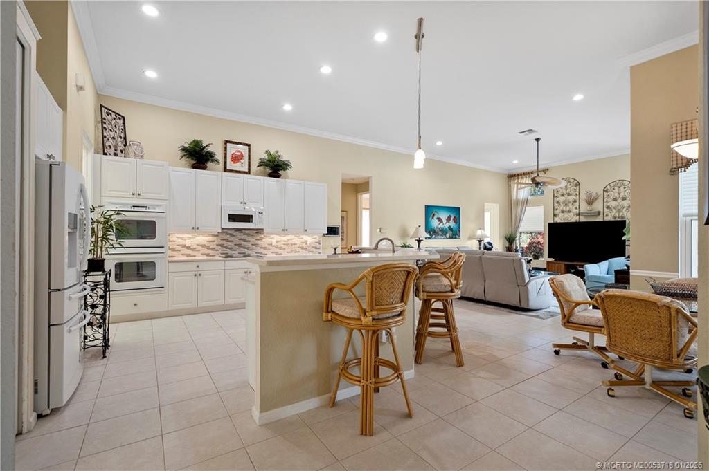 2269 SW Dove Canyon Way