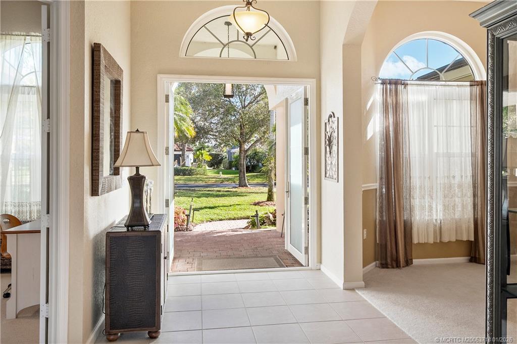 2269 SW Dove Canyon Way