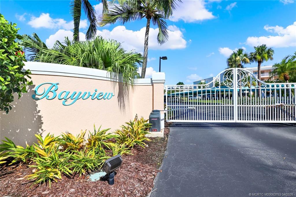 5800 NE Island Cove Way 2301