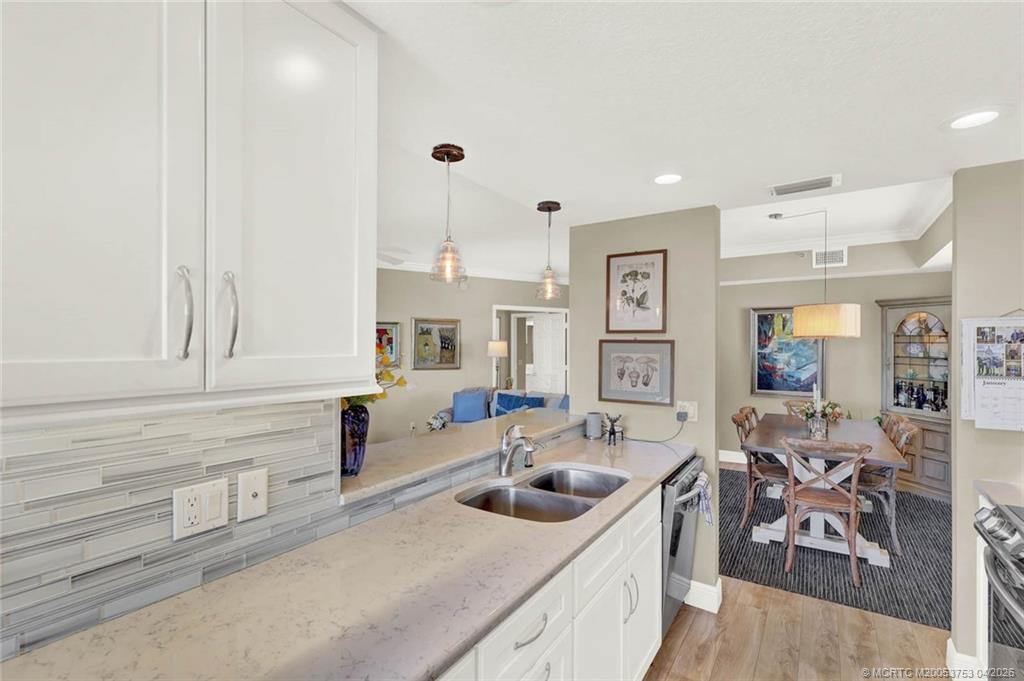 5800 NE Island Cove Way 2301