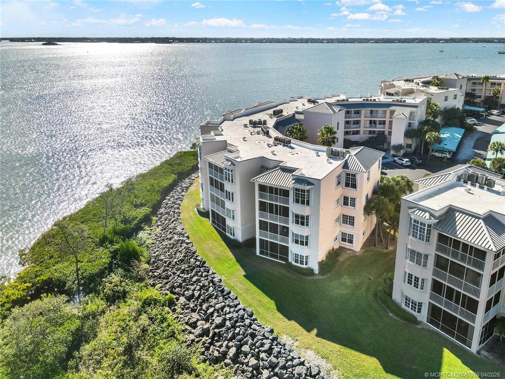 5800 NE Island Cove Way 2301
