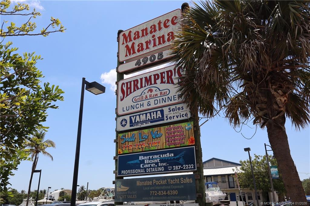 4982 SE Railway Avenue