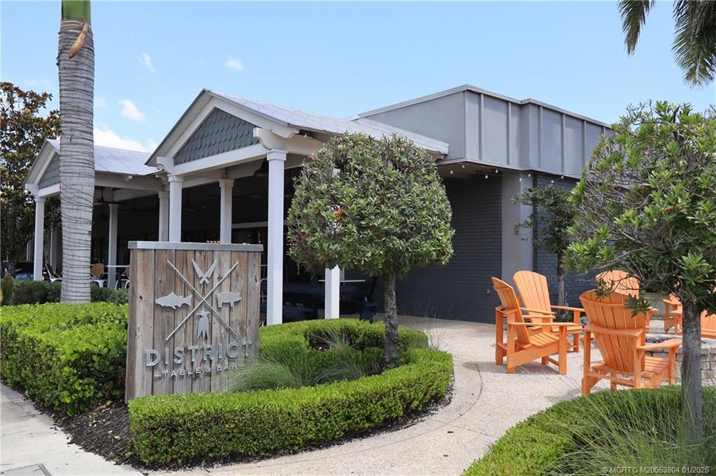 4982 SE Railway Avenue