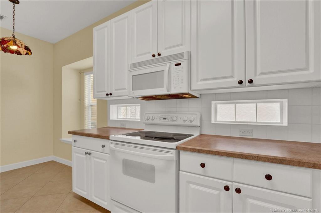 3701 NW Willow Creek Drive