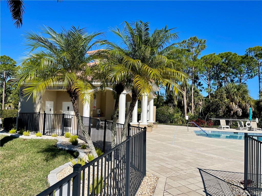 3701 NW Willow Creek Drive