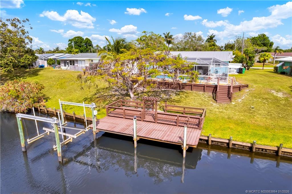 649 SE Calmoso Drive