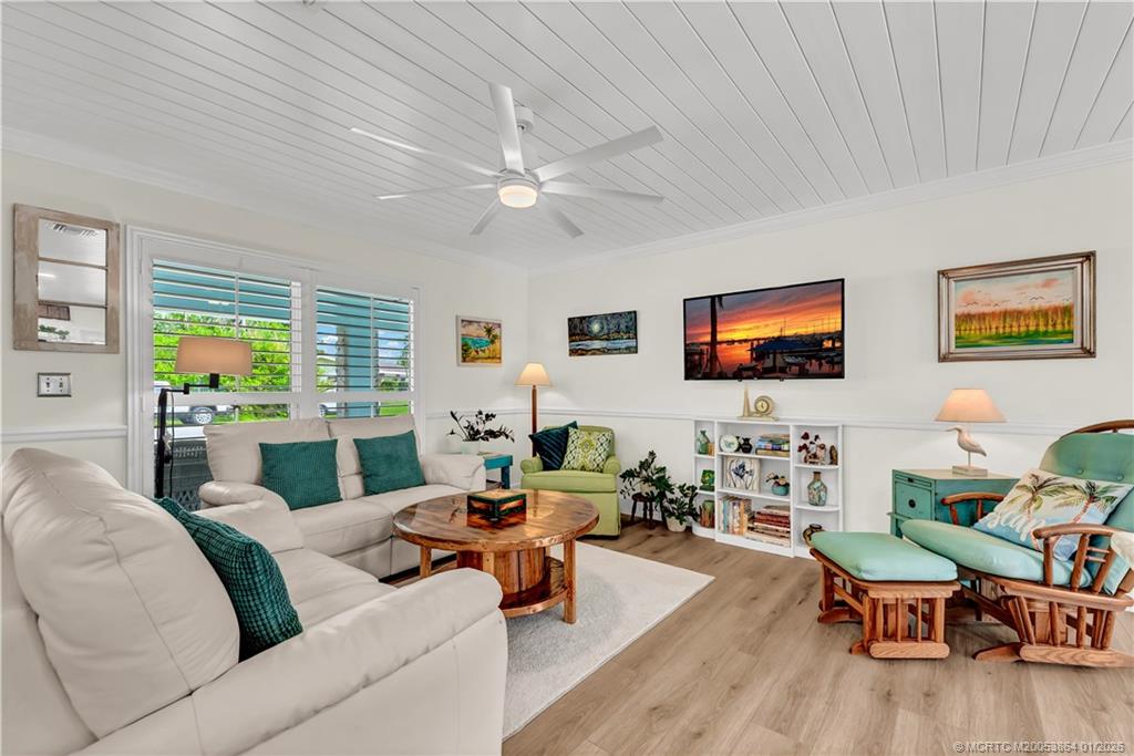 649 SE Calmoso Drive