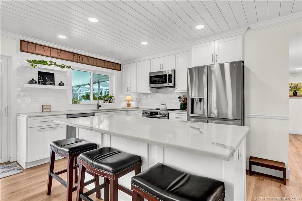 649 SE Calmoso Drive