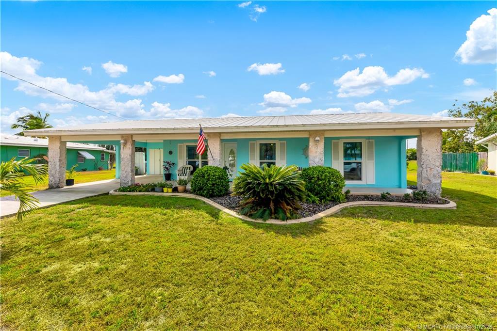 649 SE Calmoso Drive