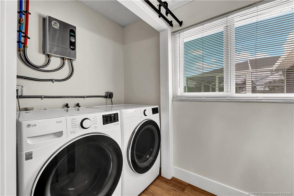 649 SE Calmoso Drive