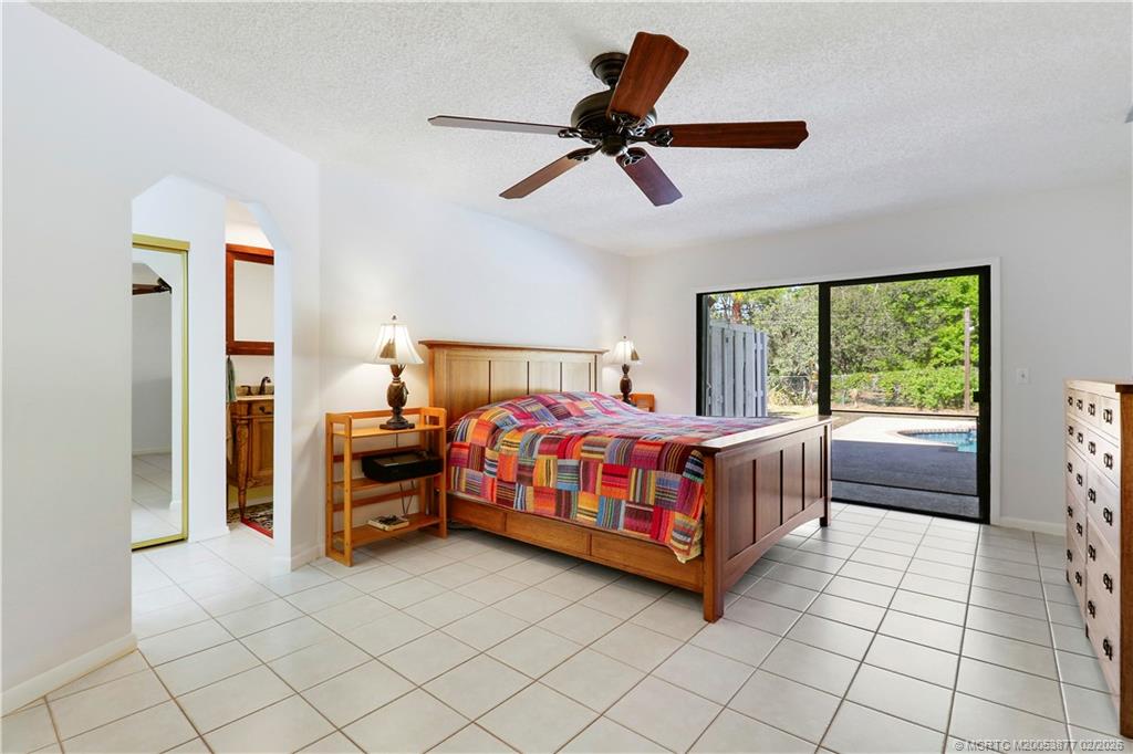 10941 SW Hawkview Circle