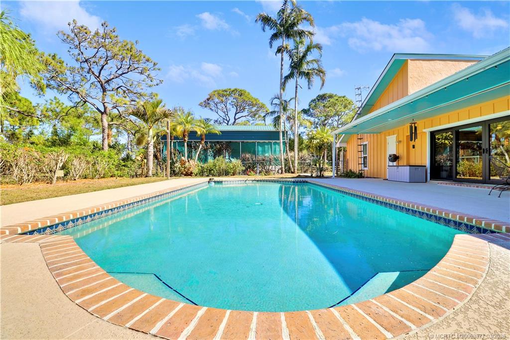 10941 SW Hawkview Circle