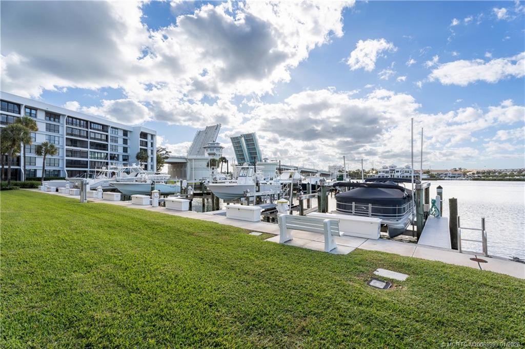 1748 Jupiter Cove Drive 519A