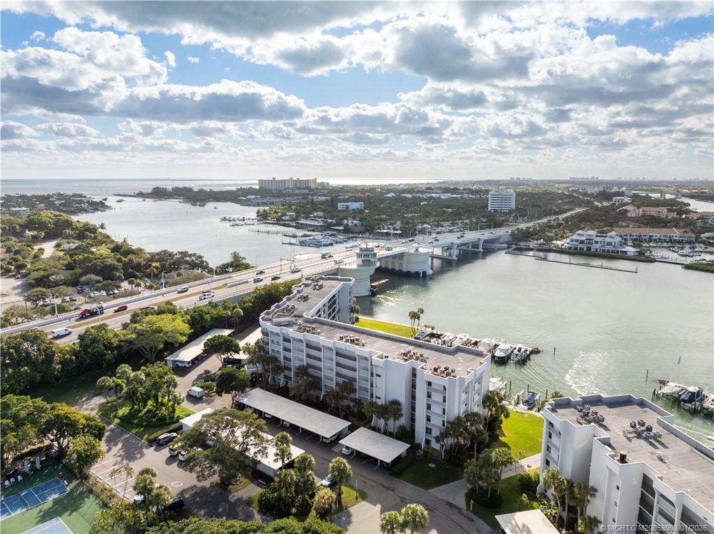 1748 Jupiter Cove Drive 519A