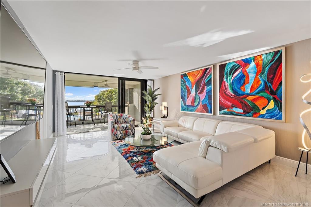 625 NW North River Drive 206