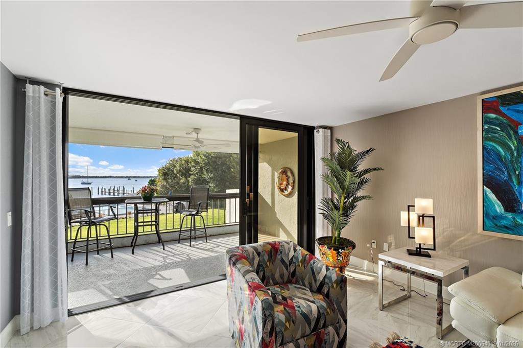 625 NW North River Drive 206