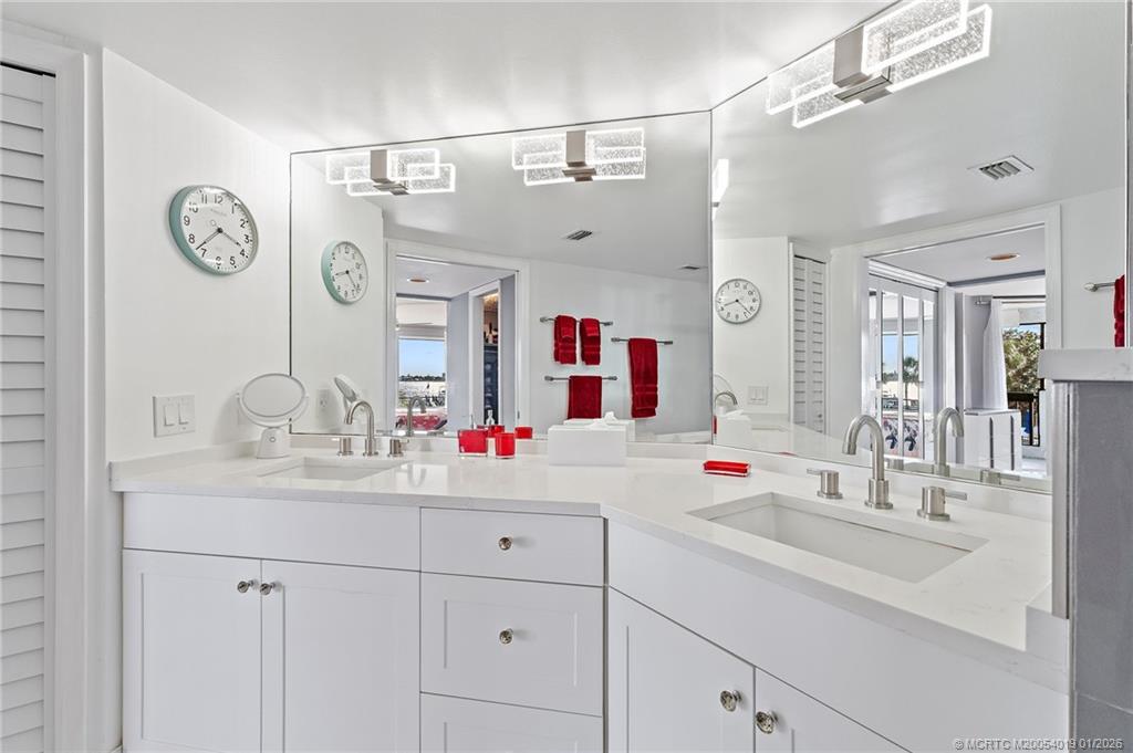 625 NW North River Drive 206