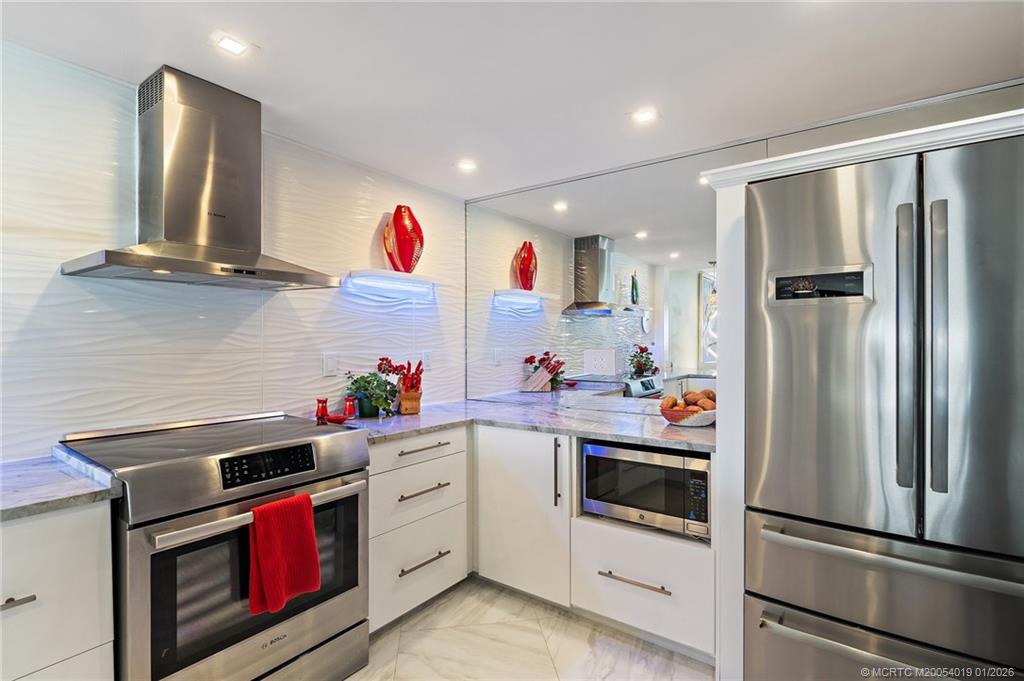 625 NW North River Drive 206