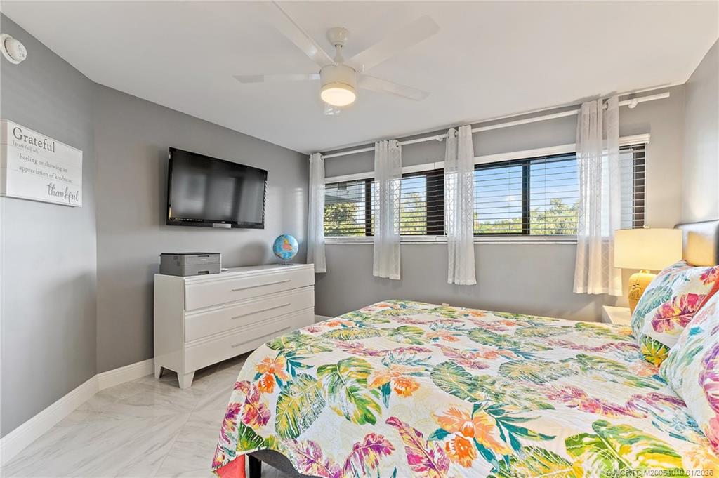 625 NW North River Drive 206