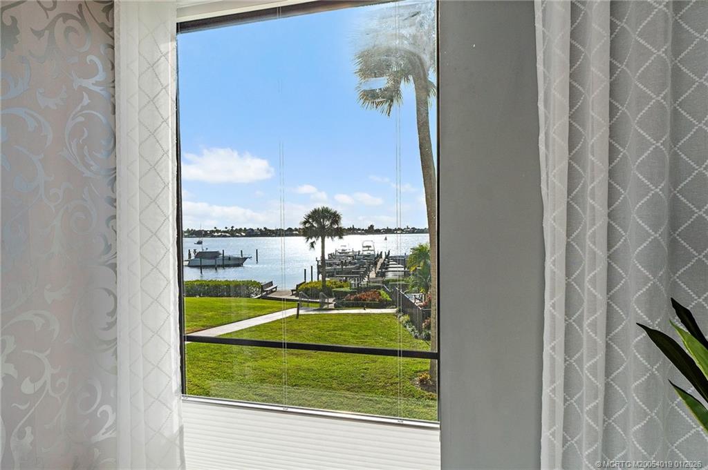 625 NW North River Drive 206