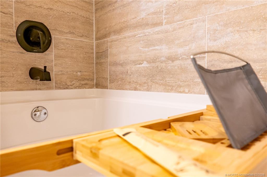 162 SE Saint Lucie Blvd 403B