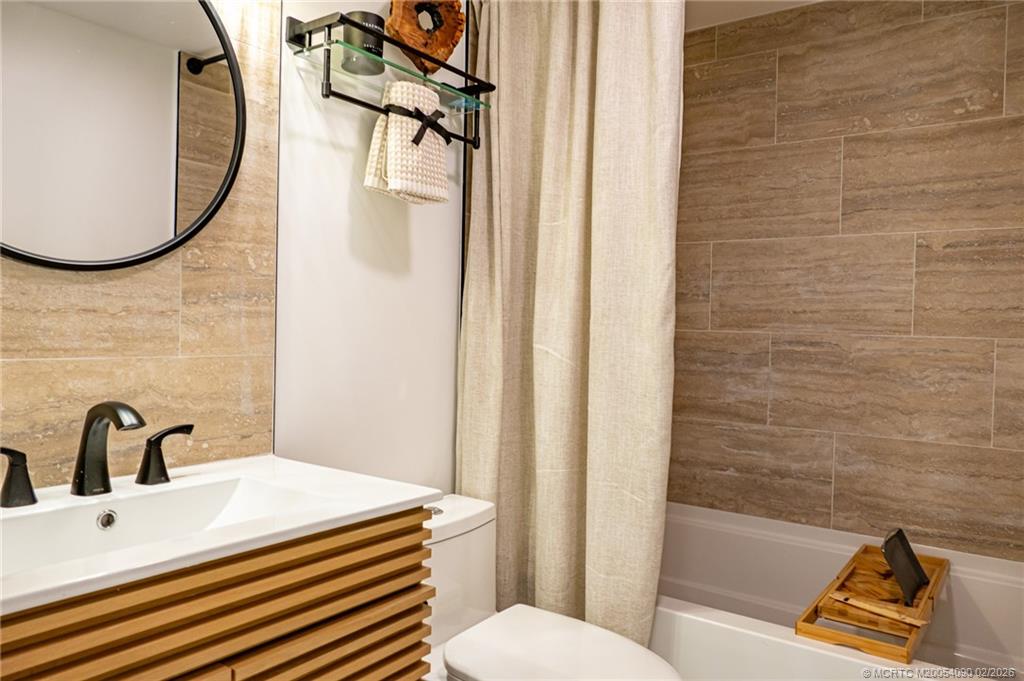 162 SE Saint Lucie Blvd 403B