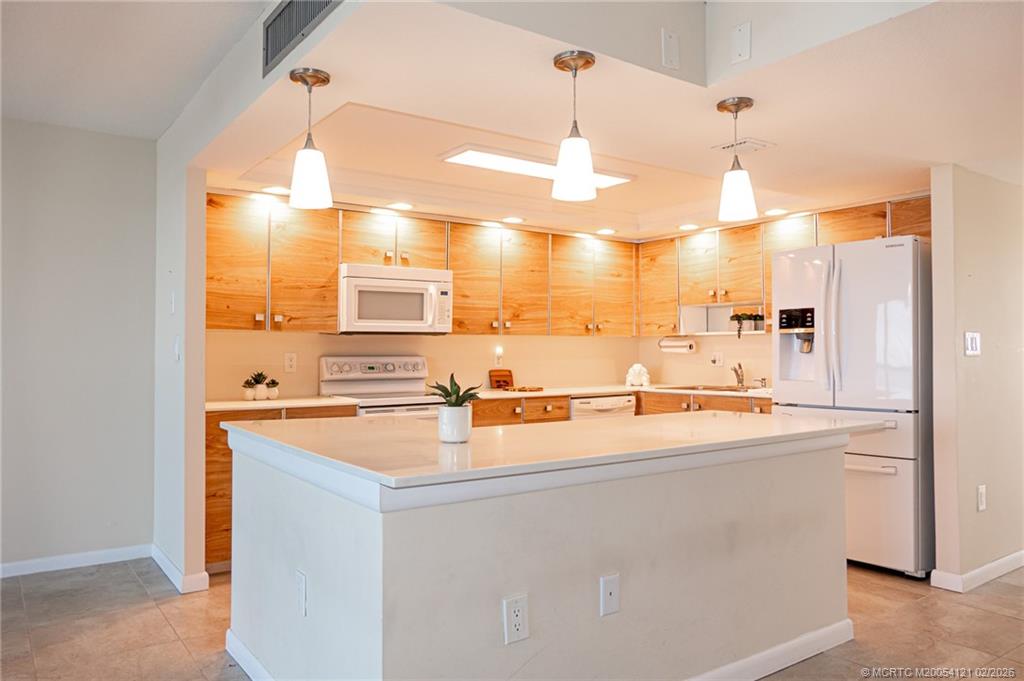 10410 S Ocean Drive 503