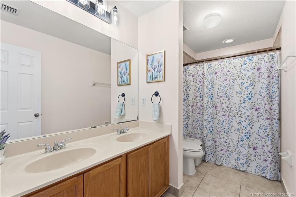 4454 SE Graham Drive