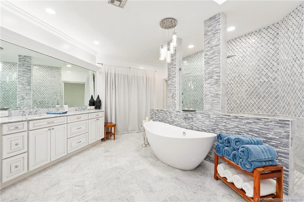 4330 SW Thistle Terrace