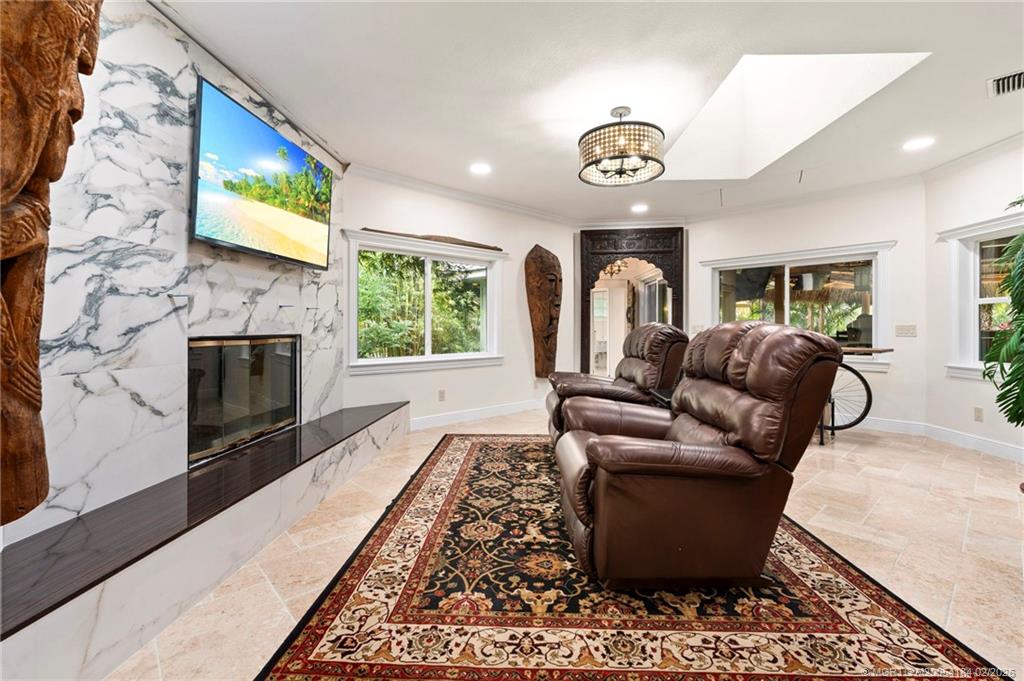 4330 SW Thistle Terrace