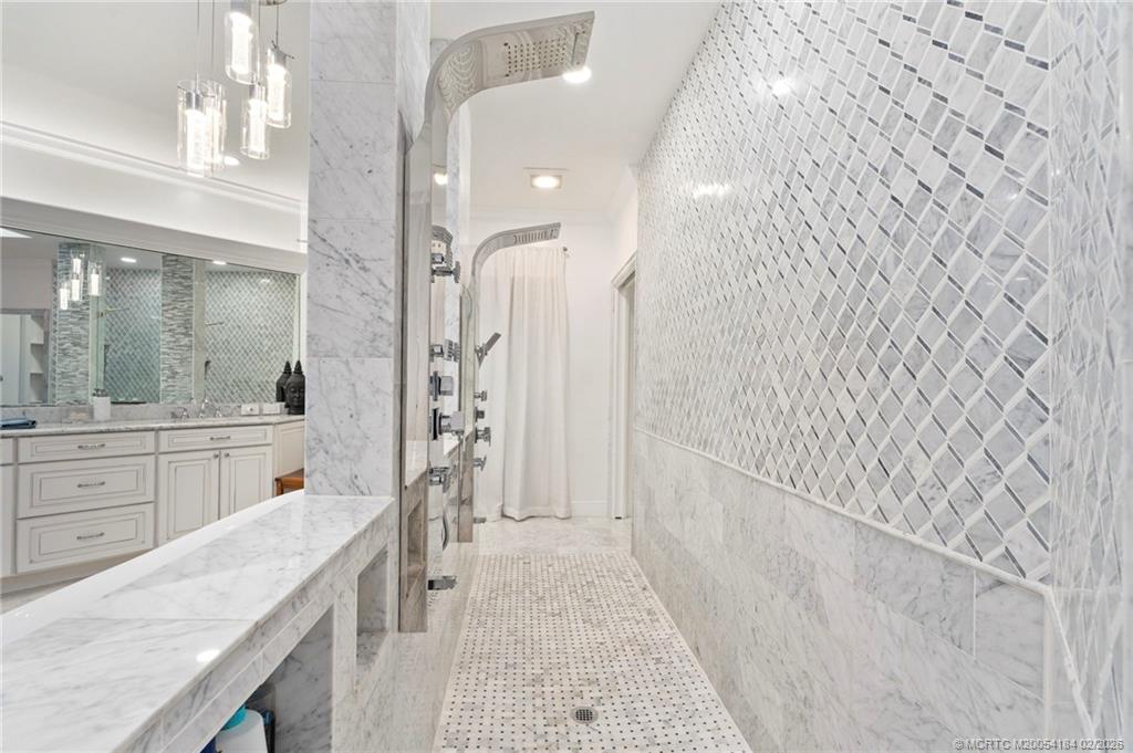 4330 SW Thistle Terrace