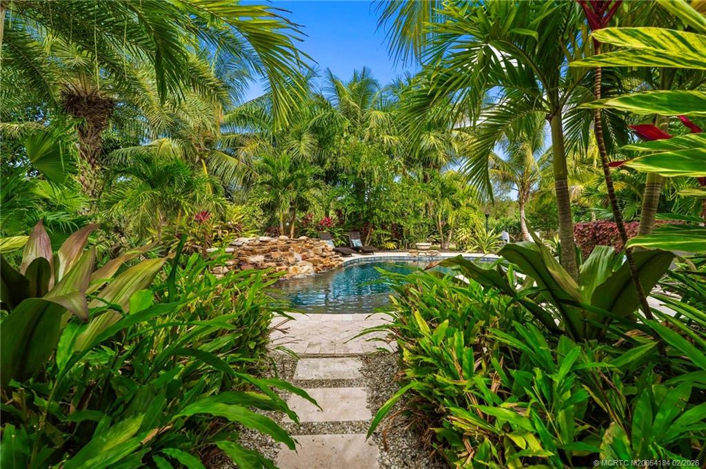 4330 SW Thistle Terrace