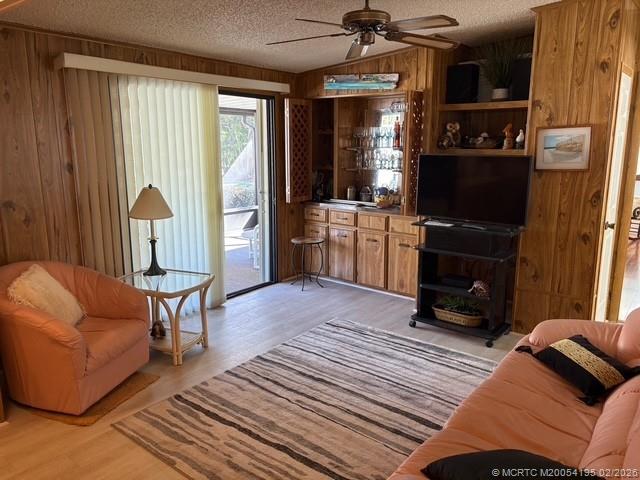 2592 SW Thunderbird Trail