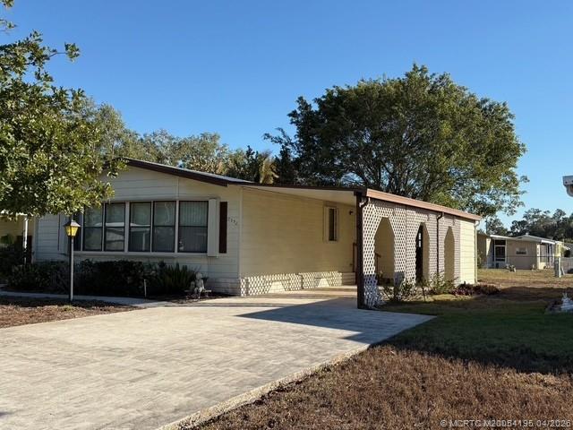 2592 SW Thunderbird Trail