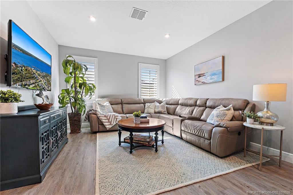 1341 NE Langford Lane