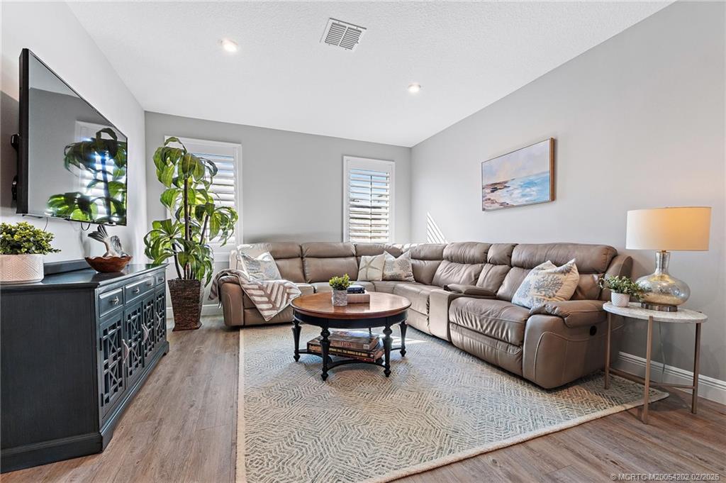 1341 NE Langford Lane