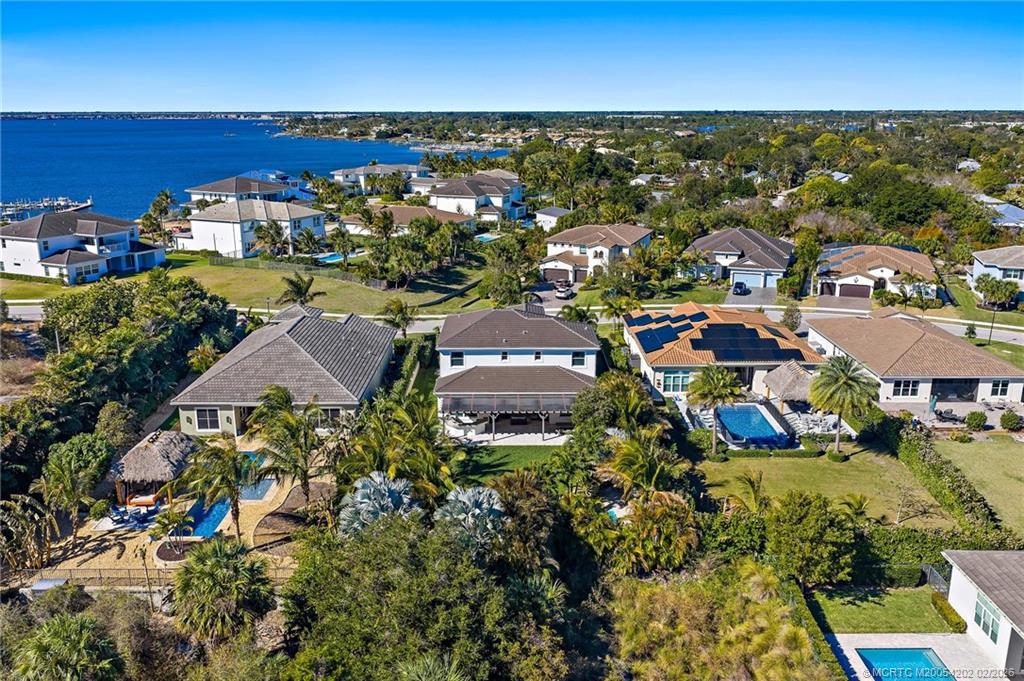 1341 NE Langford Lane