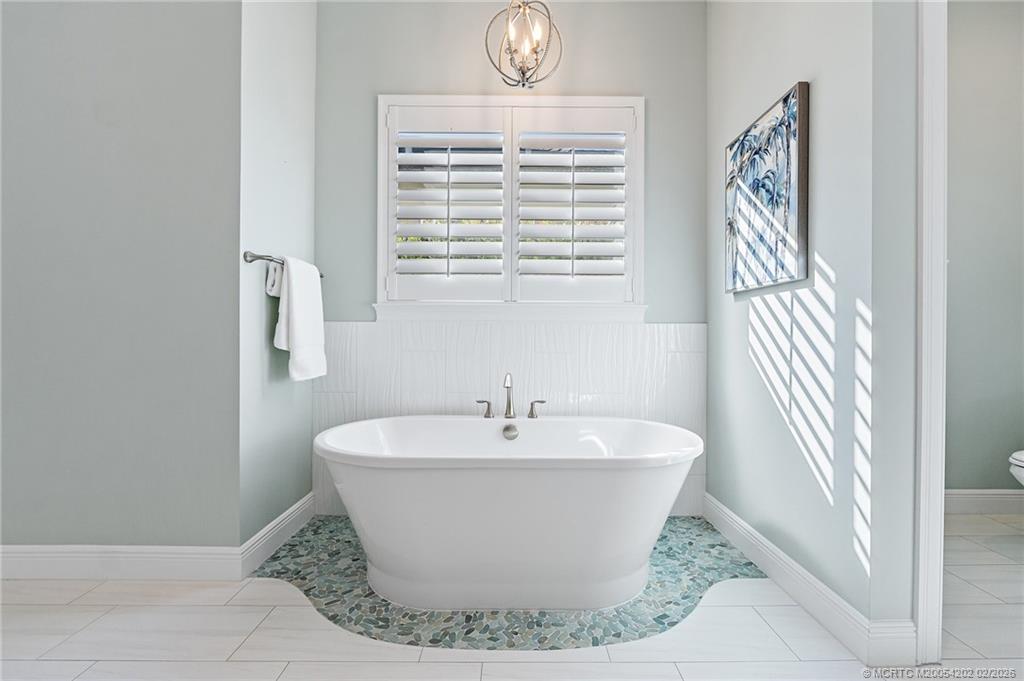 1341 NE Langford Lane