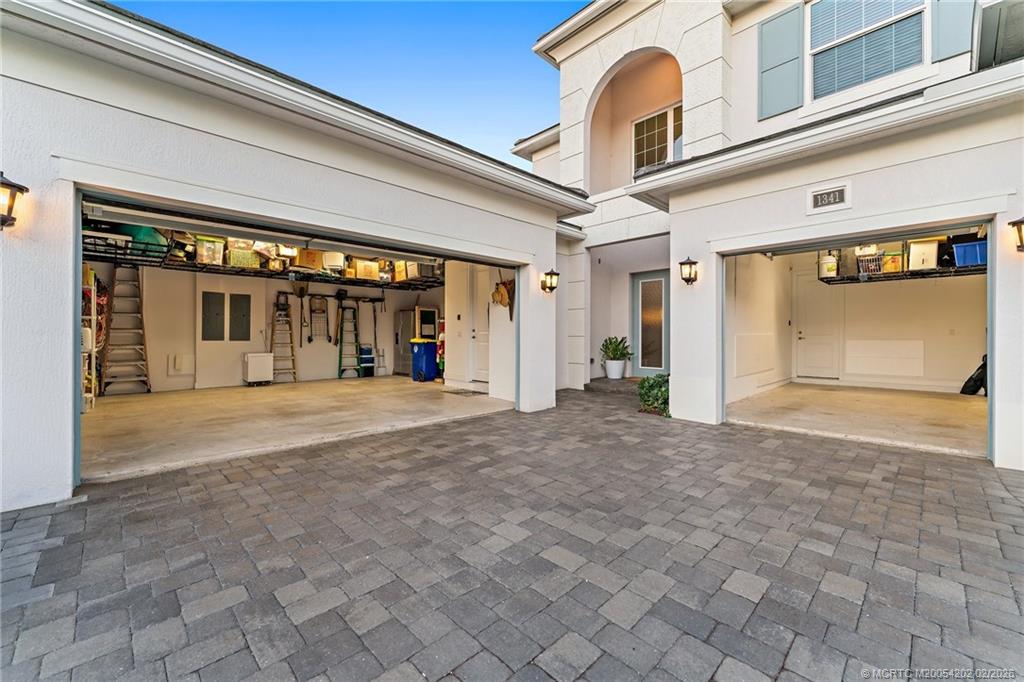 1341 NE Langford Lane