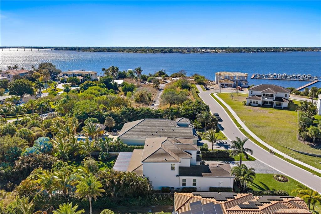 1341 NE Langford Lane