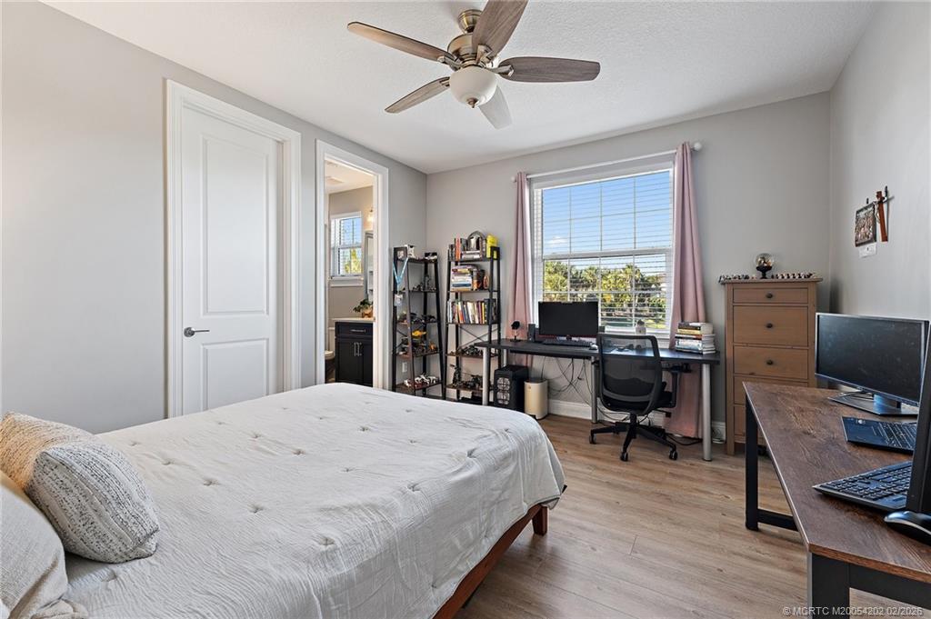 1341 NE Langford Lane