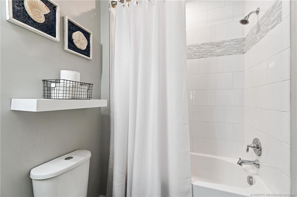 1341 NE Langford Lane