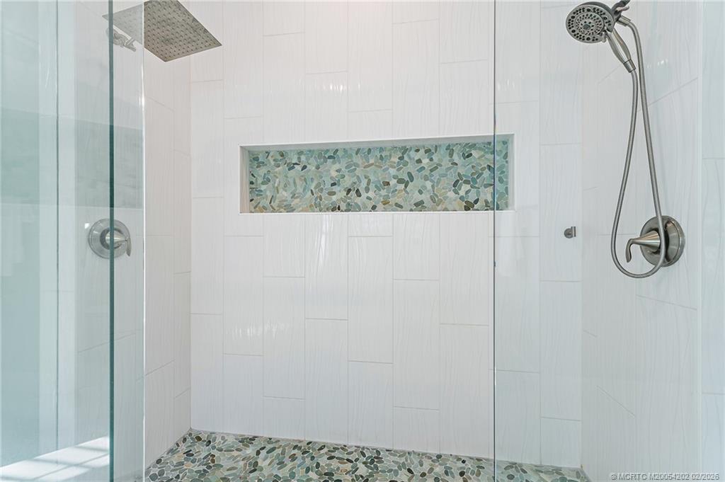 1341 NE Langford Lane