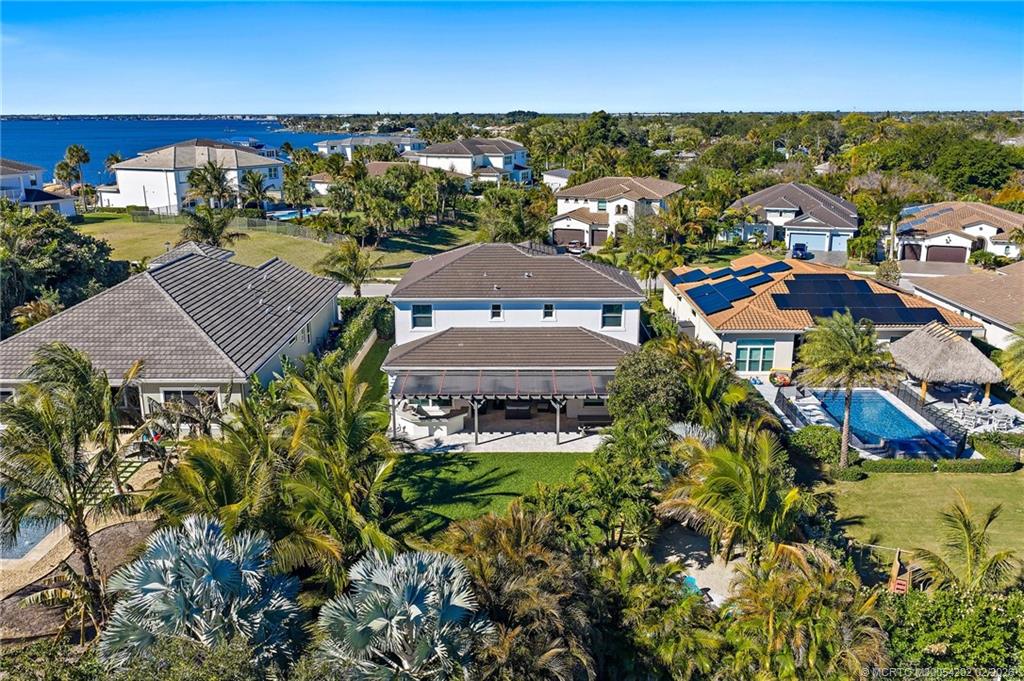 1341 NE Langford Lane