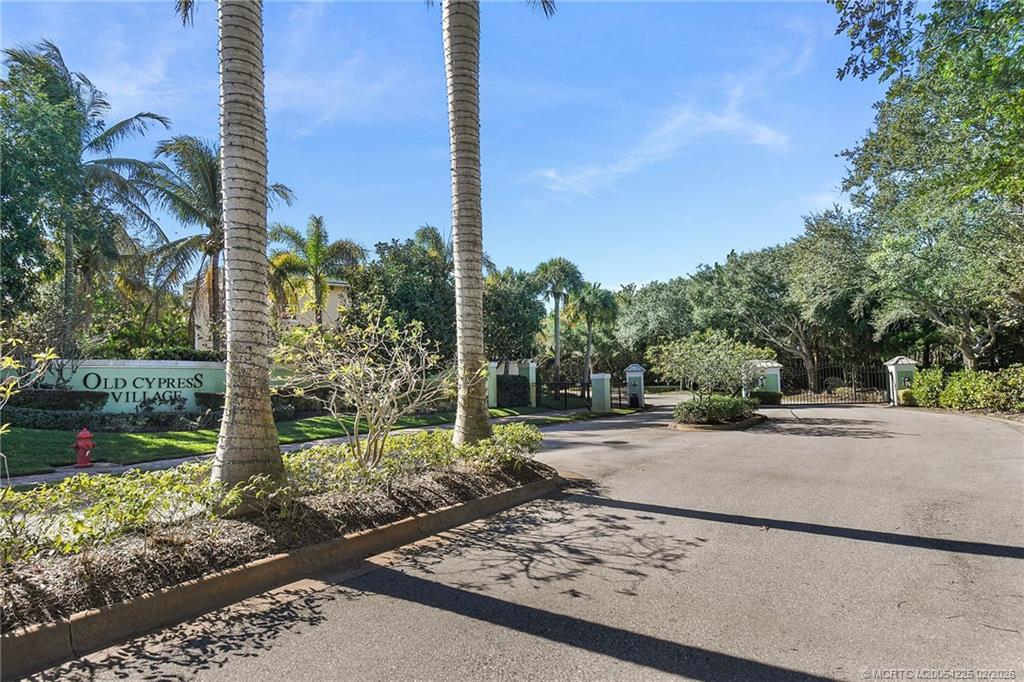 8109 SE Asaro Street