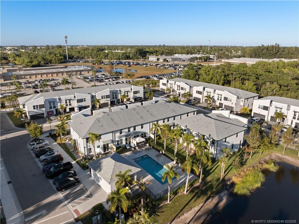 3931 SE Mentmore Lane