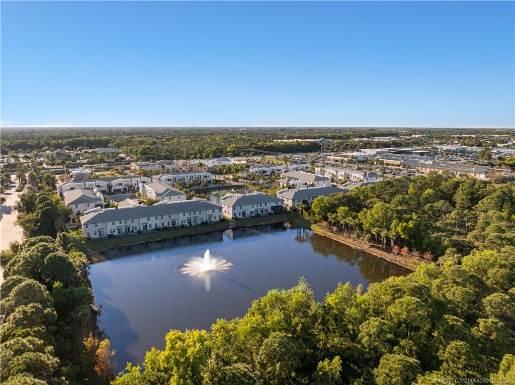 3931 SE Mentmore Lane