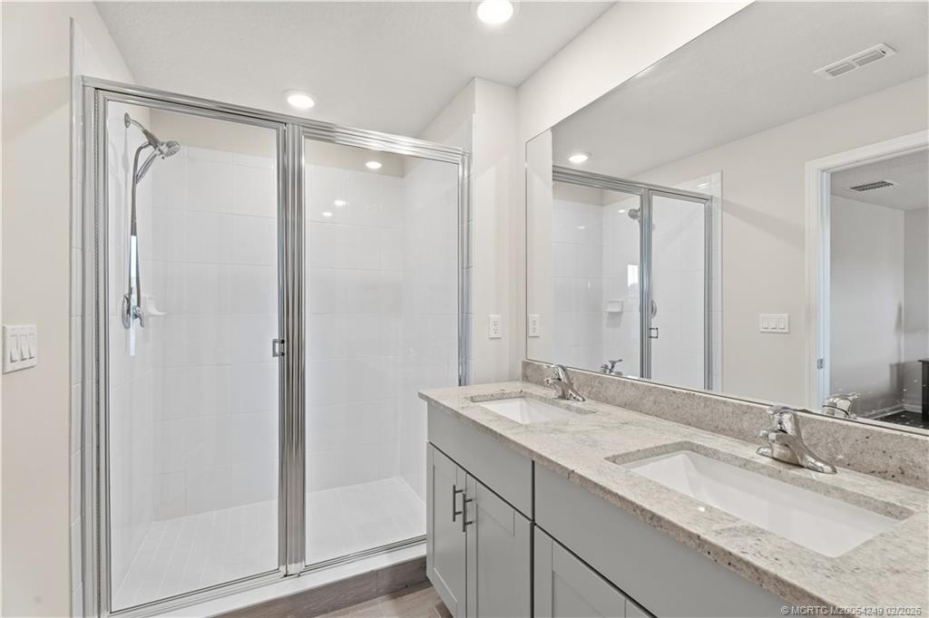 3931 SE Mentmore Lane