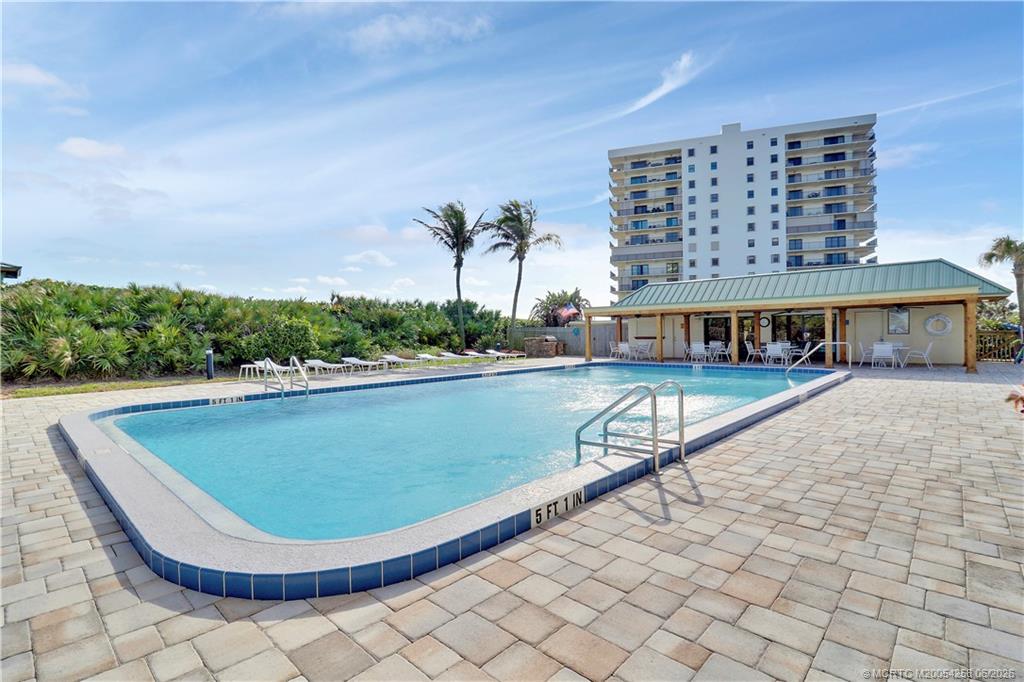 10000 S Ocean Drive 704