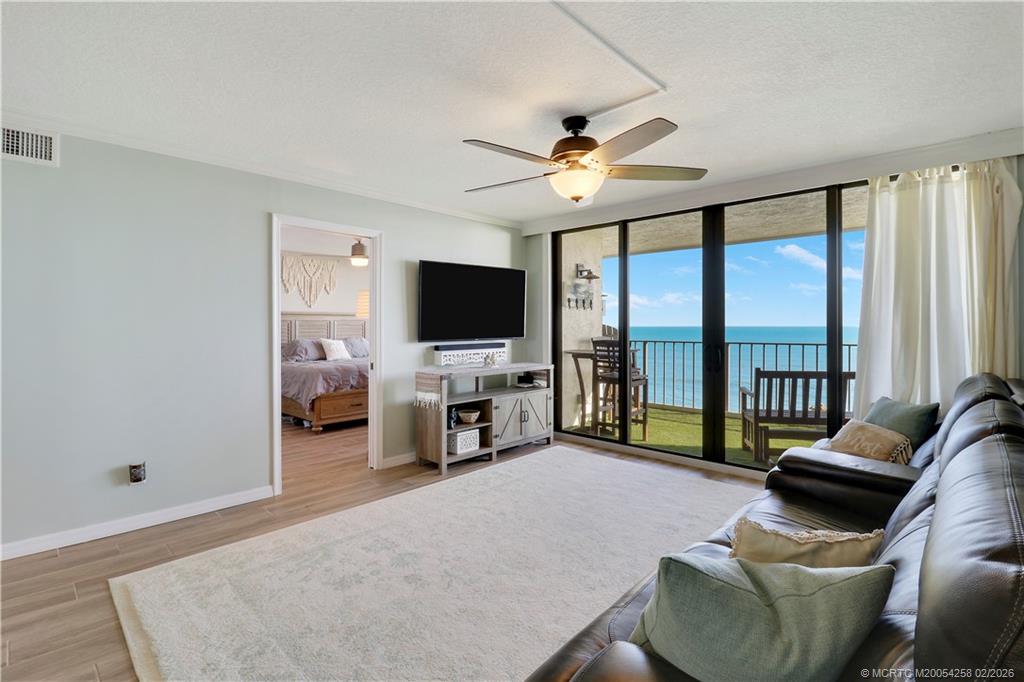 10000 S Ocean Drive 704